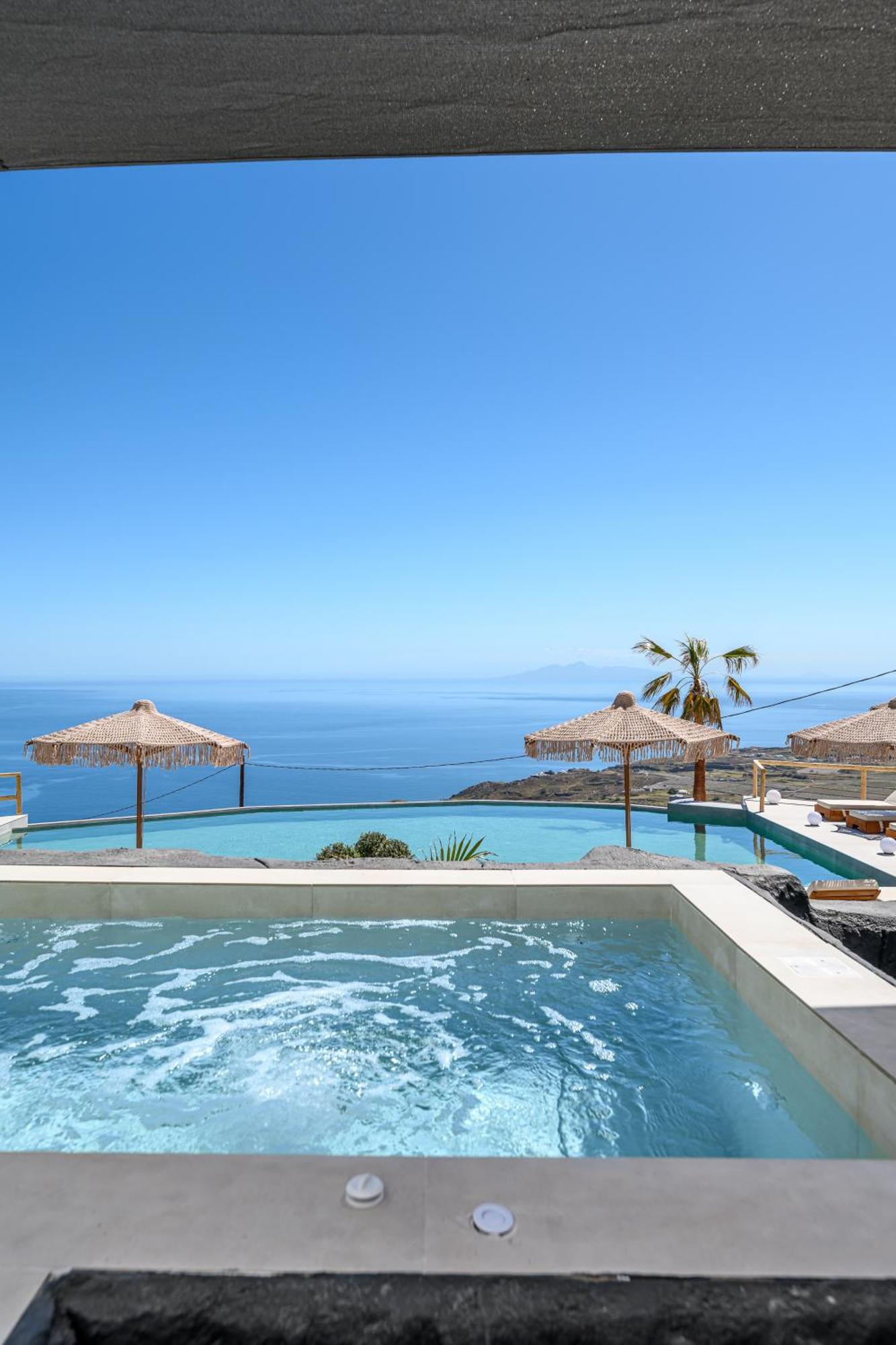 Leon Luxury Suites Imerovigli  Exterior photo